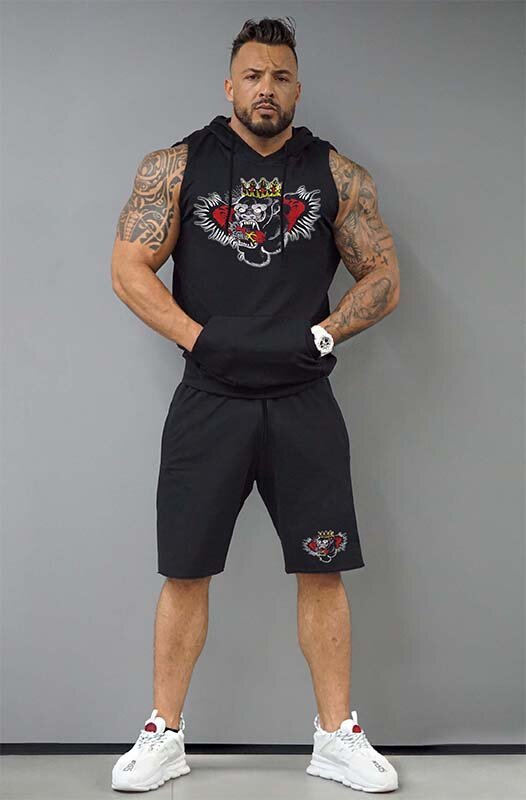 Echipament sportiv pentru sala Conor Tattoo