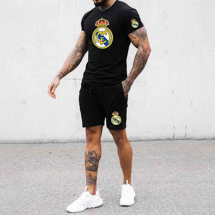 Echipamentul scurt Real Madrid
